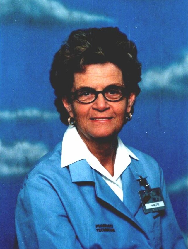 Annette  Bujold